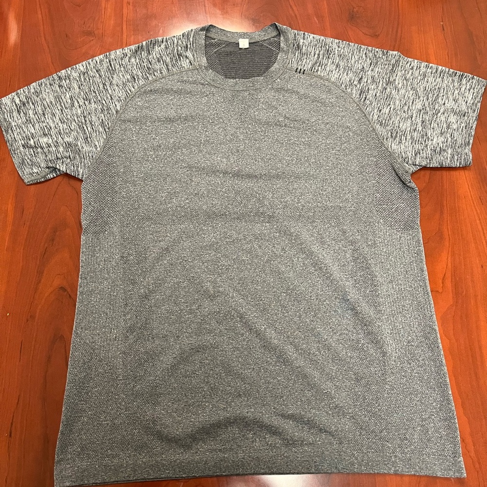 Lulu Men short sleeve